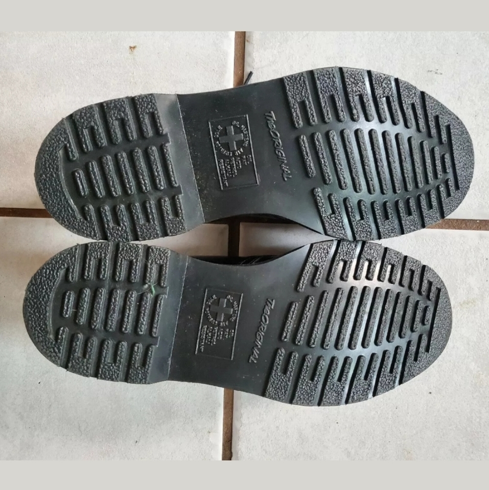 Dr.Martens Women's Size 9